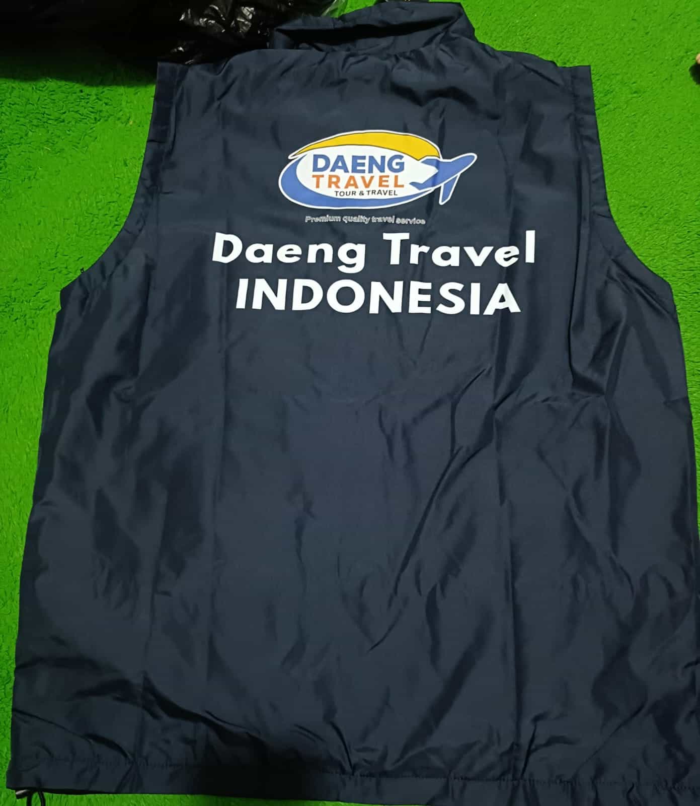 Seragam Travel Daeng